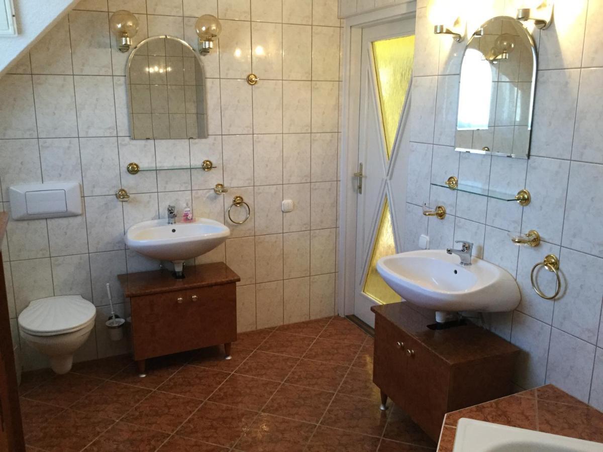 Sueti Nyaralo Villa Balatonmáriafürdő Exteriör bild