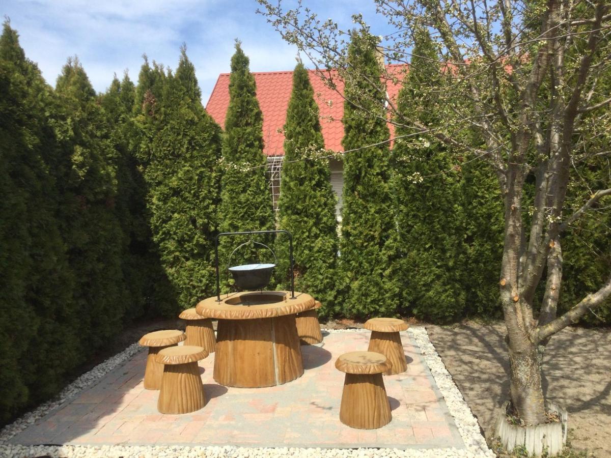 Sueti Nyaralo Villa Balatonmáriafürdő Exteriör bild
